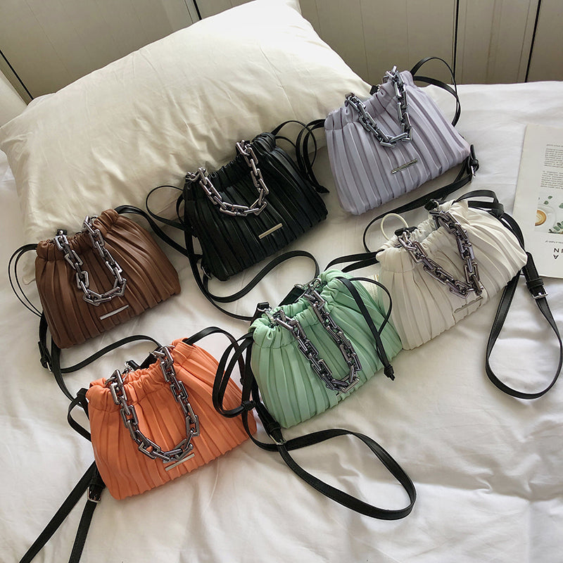 Designer Women Bags Drawstring Bucket Bag with Thick Chain Crossbody Bag